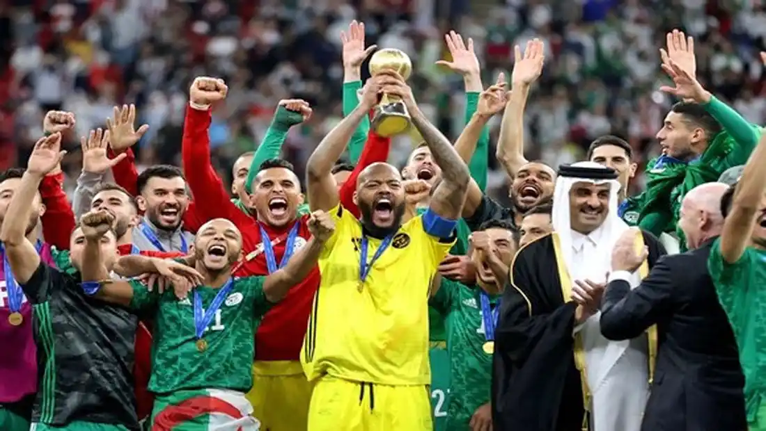 Finale Coupe Arabe FIFA : L’Algérie bat la Tunisie 2-0 sur un petit bijou de Amir Sayoud – Vidéo