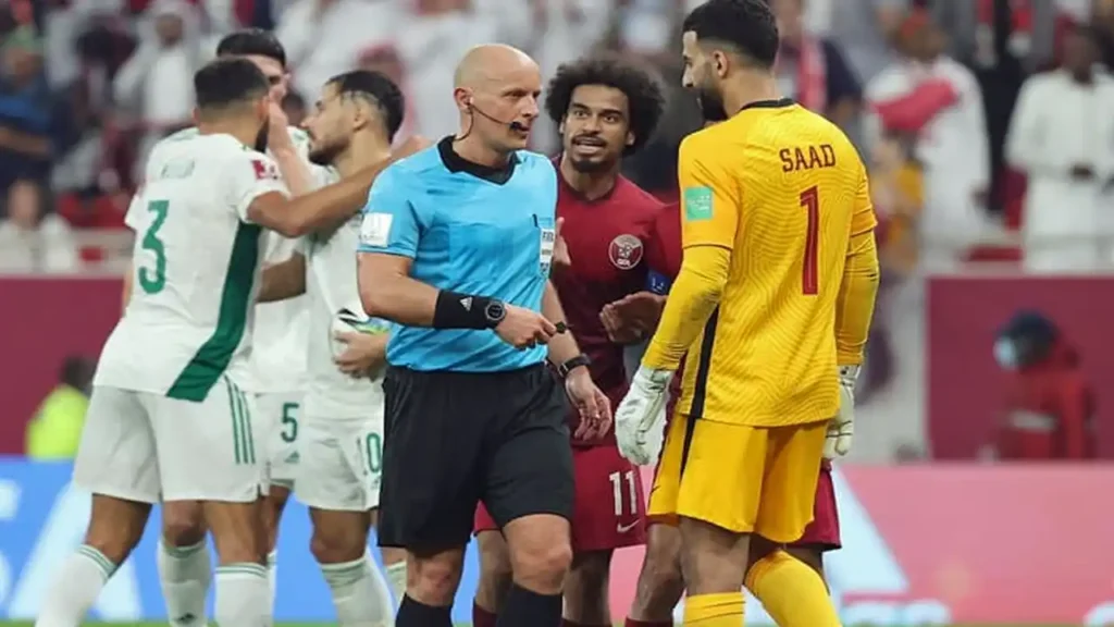 arbitre polonais algérie qatar