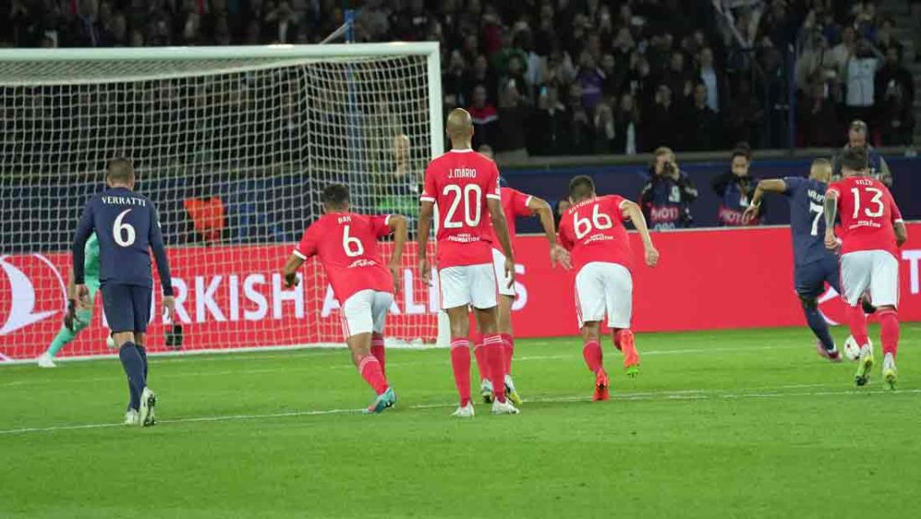 Les Images Du Match PSG - Benfica De Lisbonne