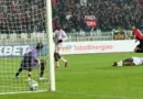 Clubs Algériens en Coupes Africaines : Débuts Contrastés – Les lmages du match USM Alger – San Pedro